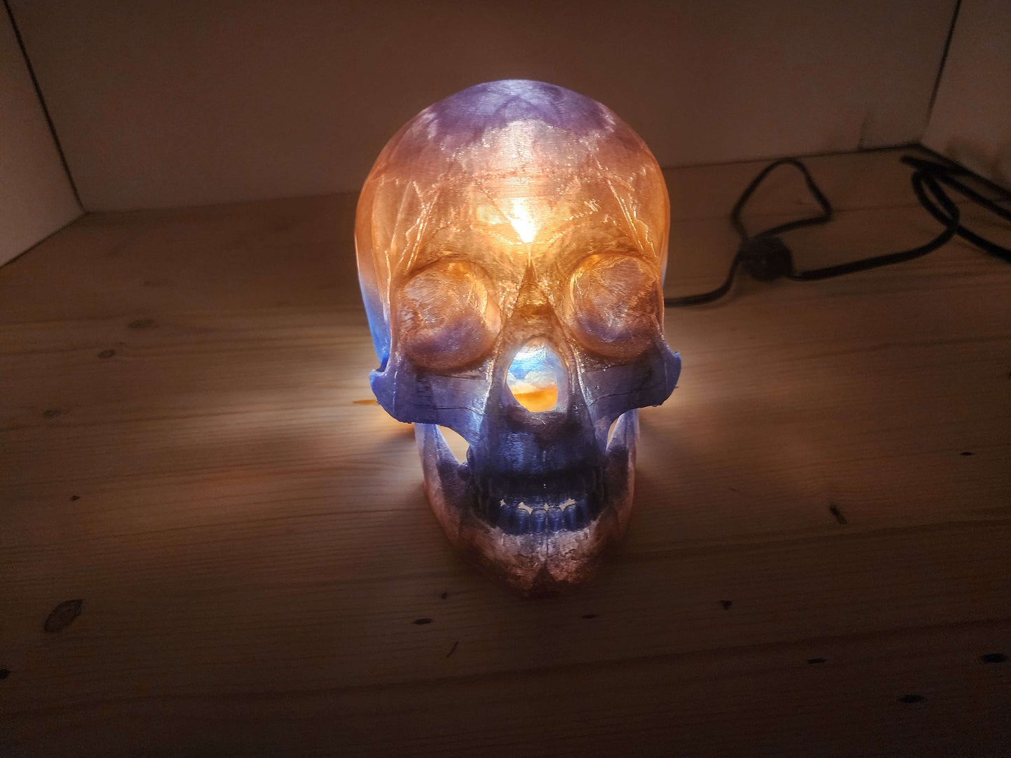 Skull Lamp