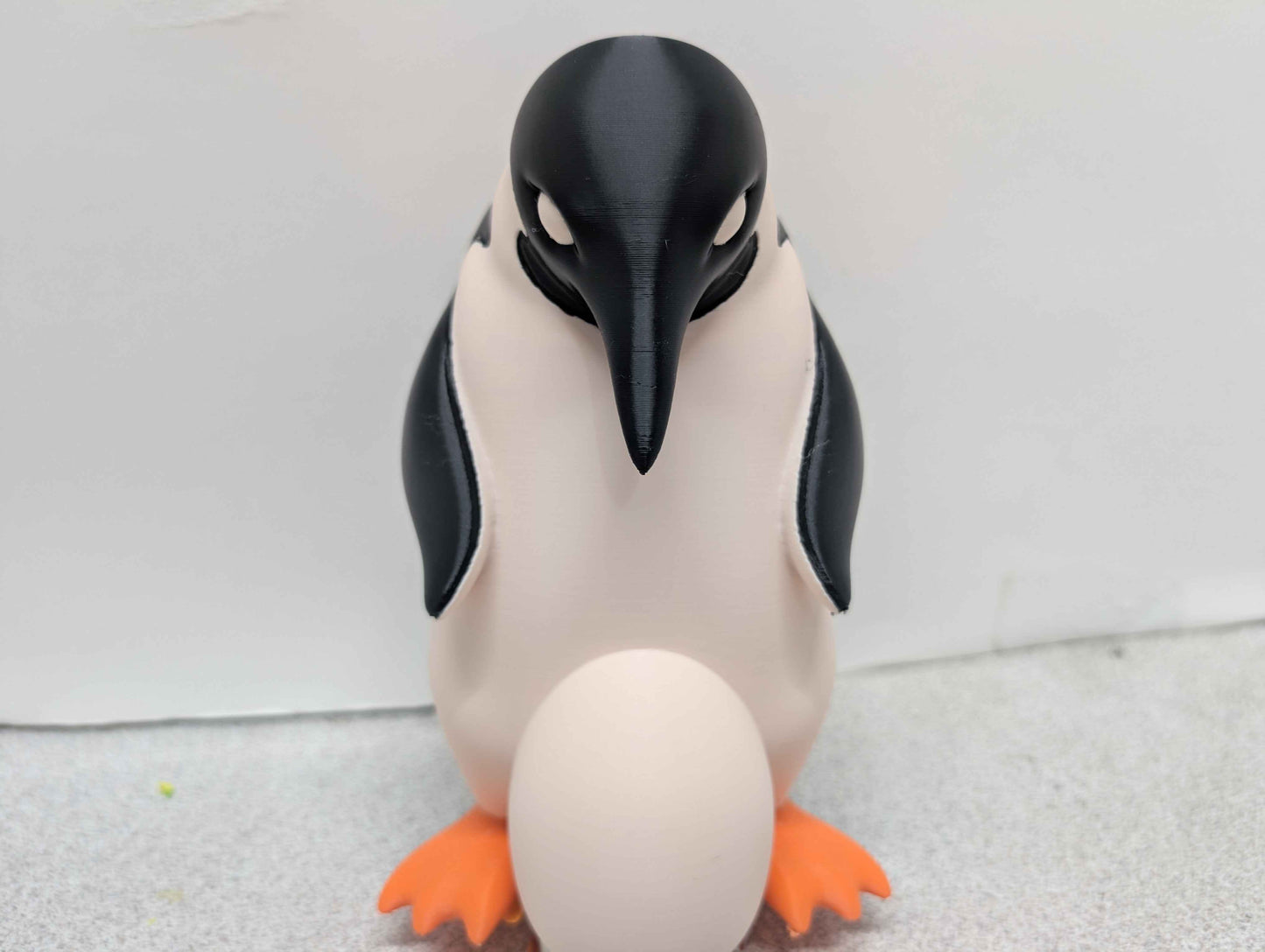 Penguin Nightlight & Desk Decor – Cute Cozy Warm Glow